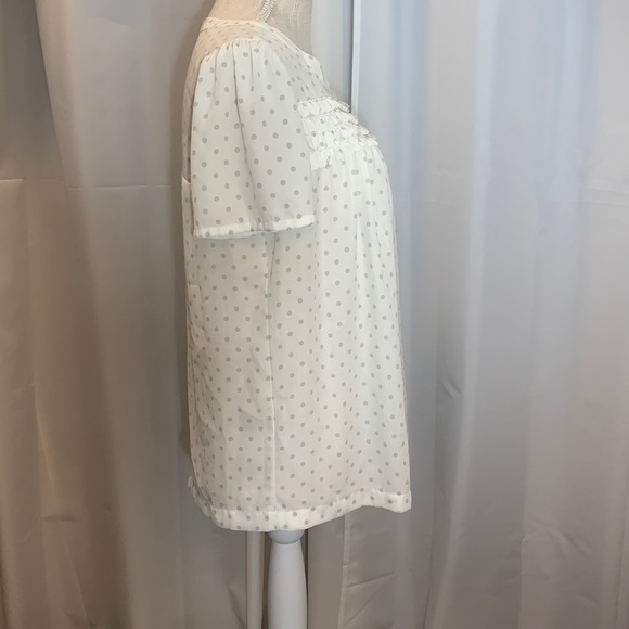 Like new! Elle Ruffle Polka Dot Top - Picture 3 of 8